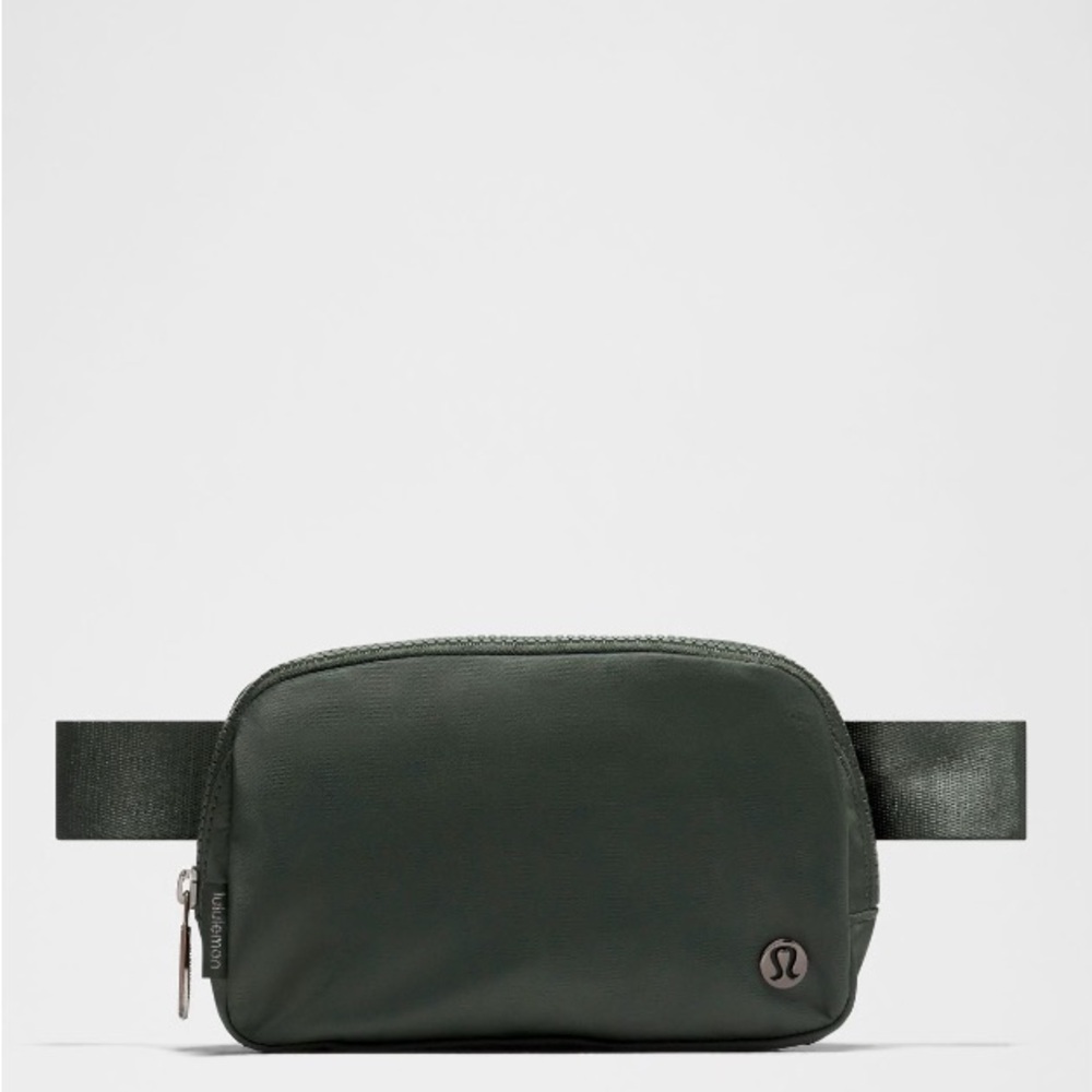 Lululemon Athletica Forest Green Belt Bag 1L